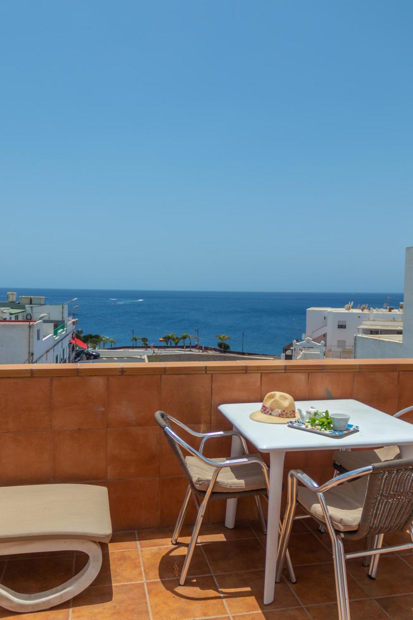 Pensión Magec Puerto del Carmen (Lanzarote) Exterior foto